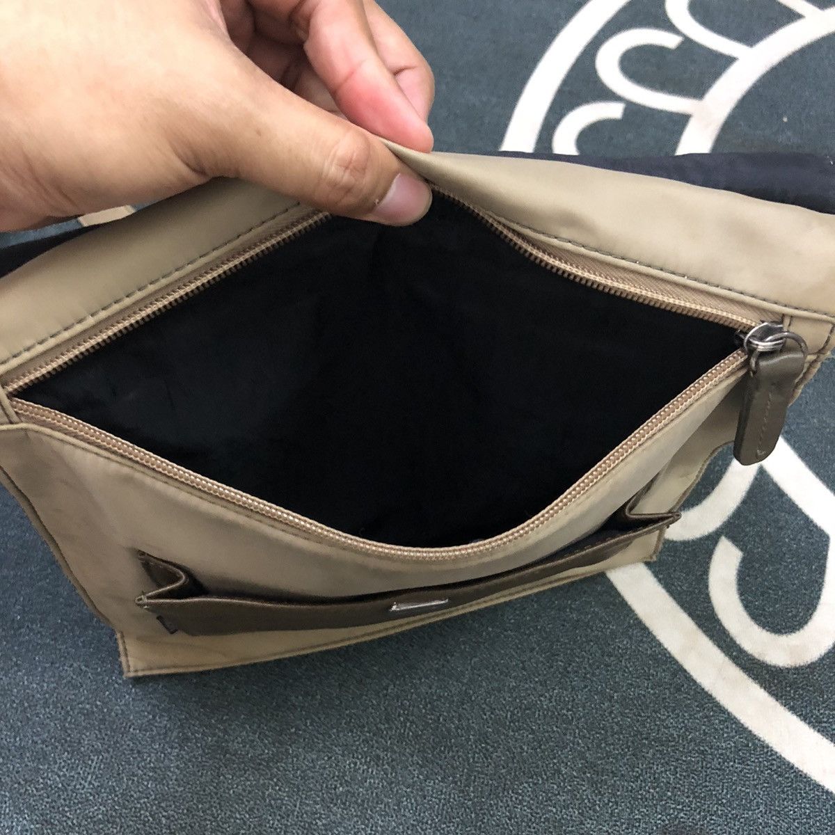 Yohji Yamamoto Yohji Yamamoto Sacsny Ysaccs Sling Bag Size ONE SIZE - 6 Thumbnail
