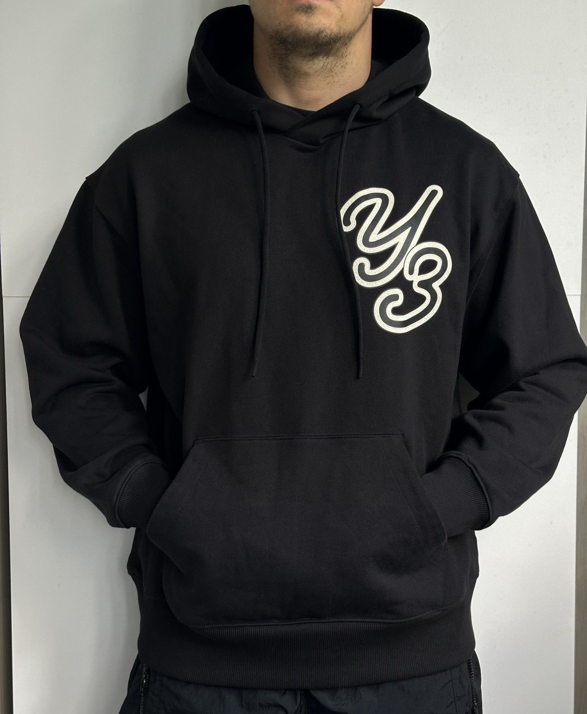 Y-3 Y-3 GRAPHIC LOGO HOODIE 100% organic cotton Size M Size US M / EU 48-50 / 2 - 3 Thumbnail