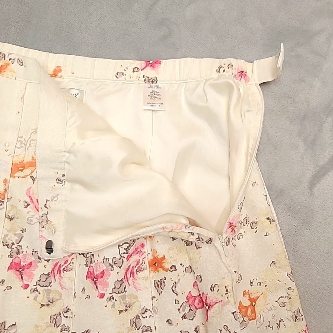Coldwater Creek Coldwater Creek Linen Blend Floral Pleated Midi Skirt PXL Size 40" / US 18 - 3 Thumbnail