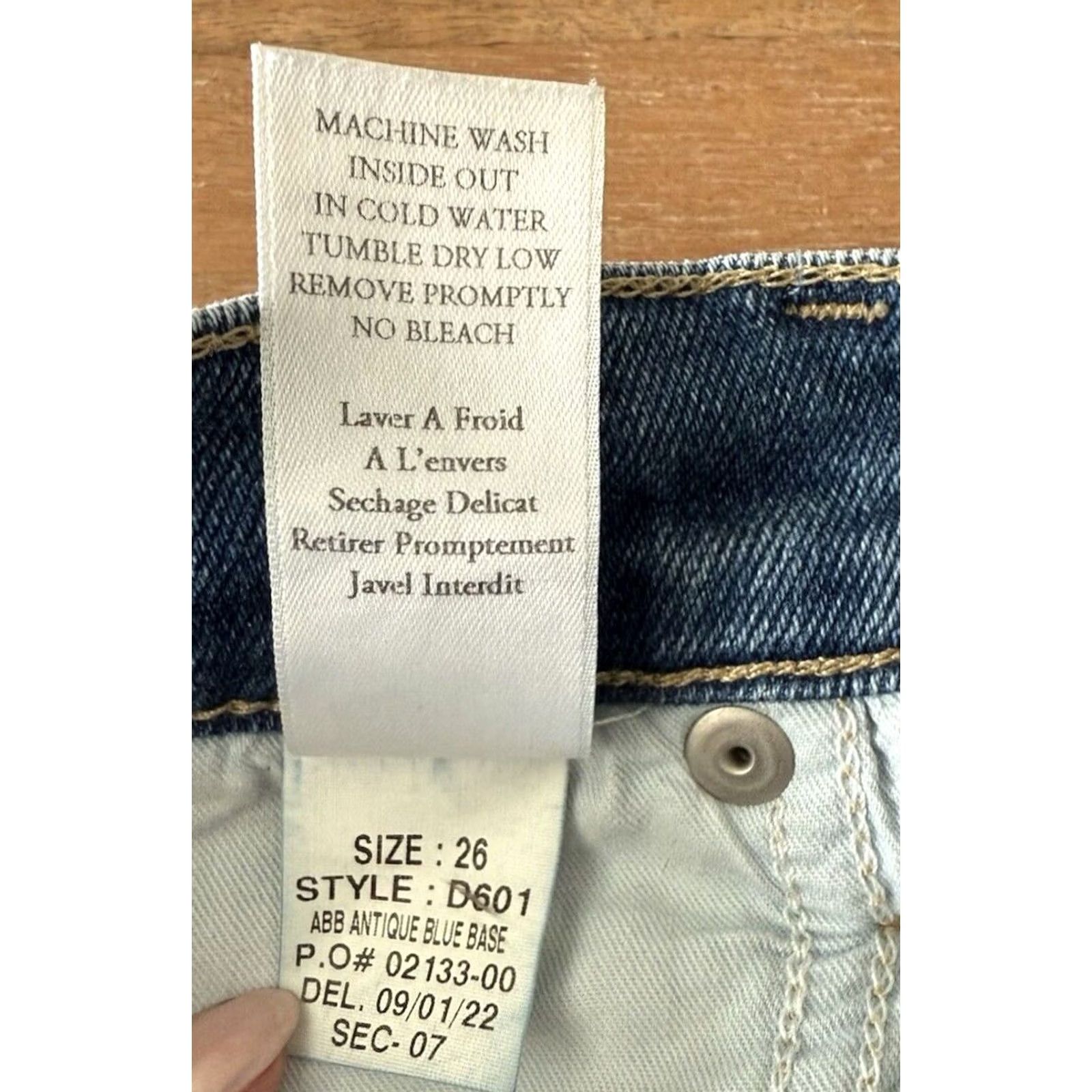 Frank & Eileen Frank & Eileen Jeans Womens 26 Straight Crop Denim Blue 5-Pocket Button Inseam 25"} Size 26" / US 2 / IT 38 - 6 Thumbnail