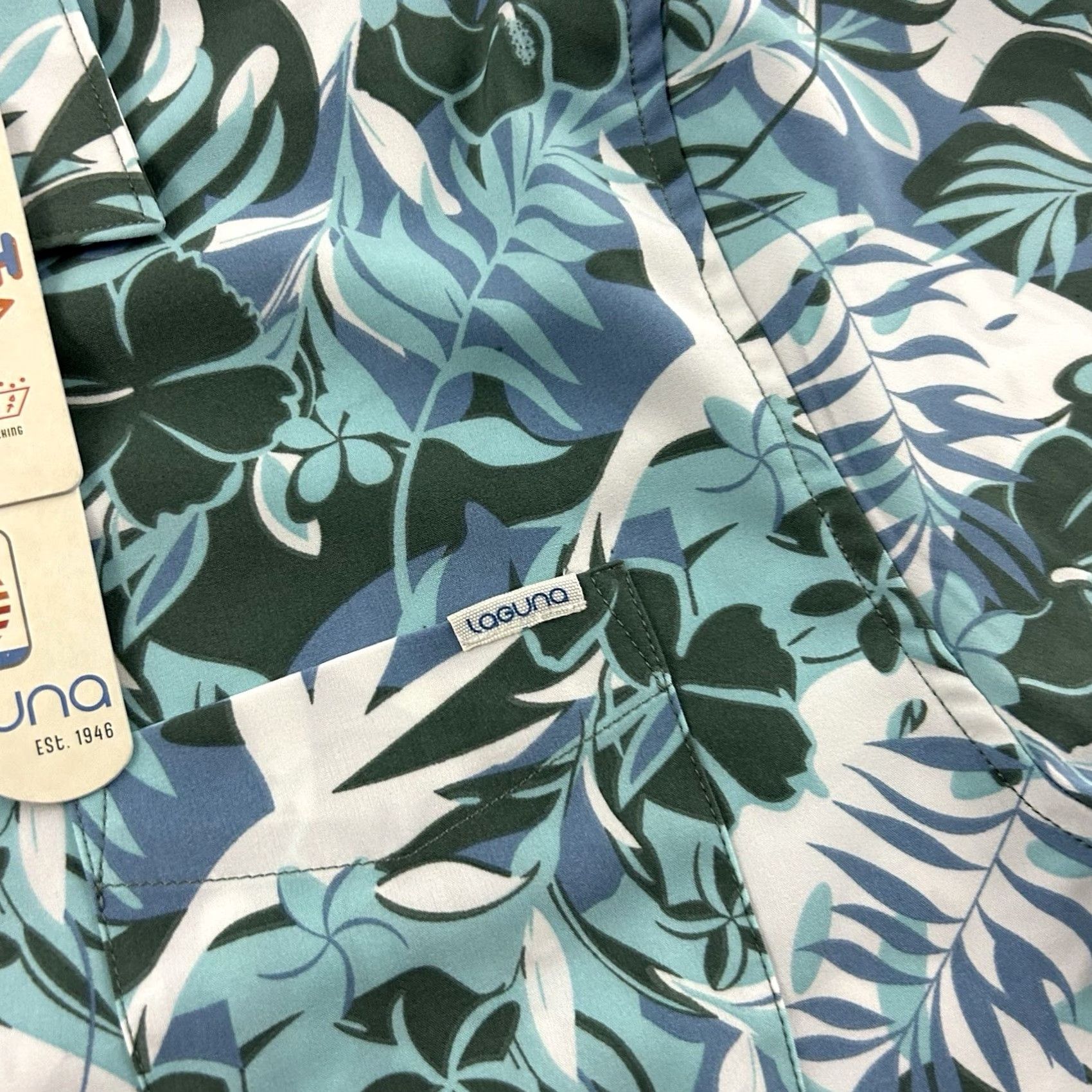 Vintage Laguna Short Sleeve Button-Up Shirt Mens M Blue Hawaiian Stretch Shirt Size US M / EU 48-50 / 2 - 4 Thumbnail