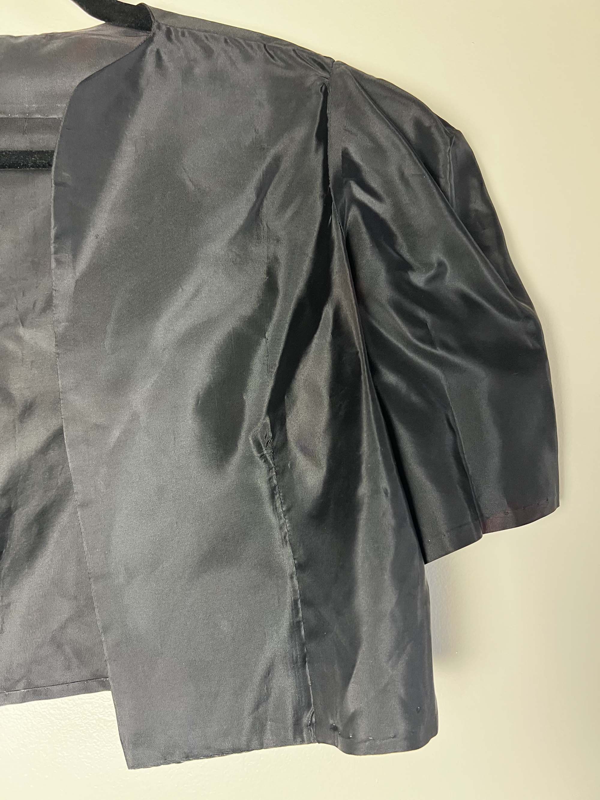 Vintage Vintage 1950s-1960s Black Short Puffy Cropped Bolero Jacket Size L / US 10 / IT 46 - 3 Thumbnail