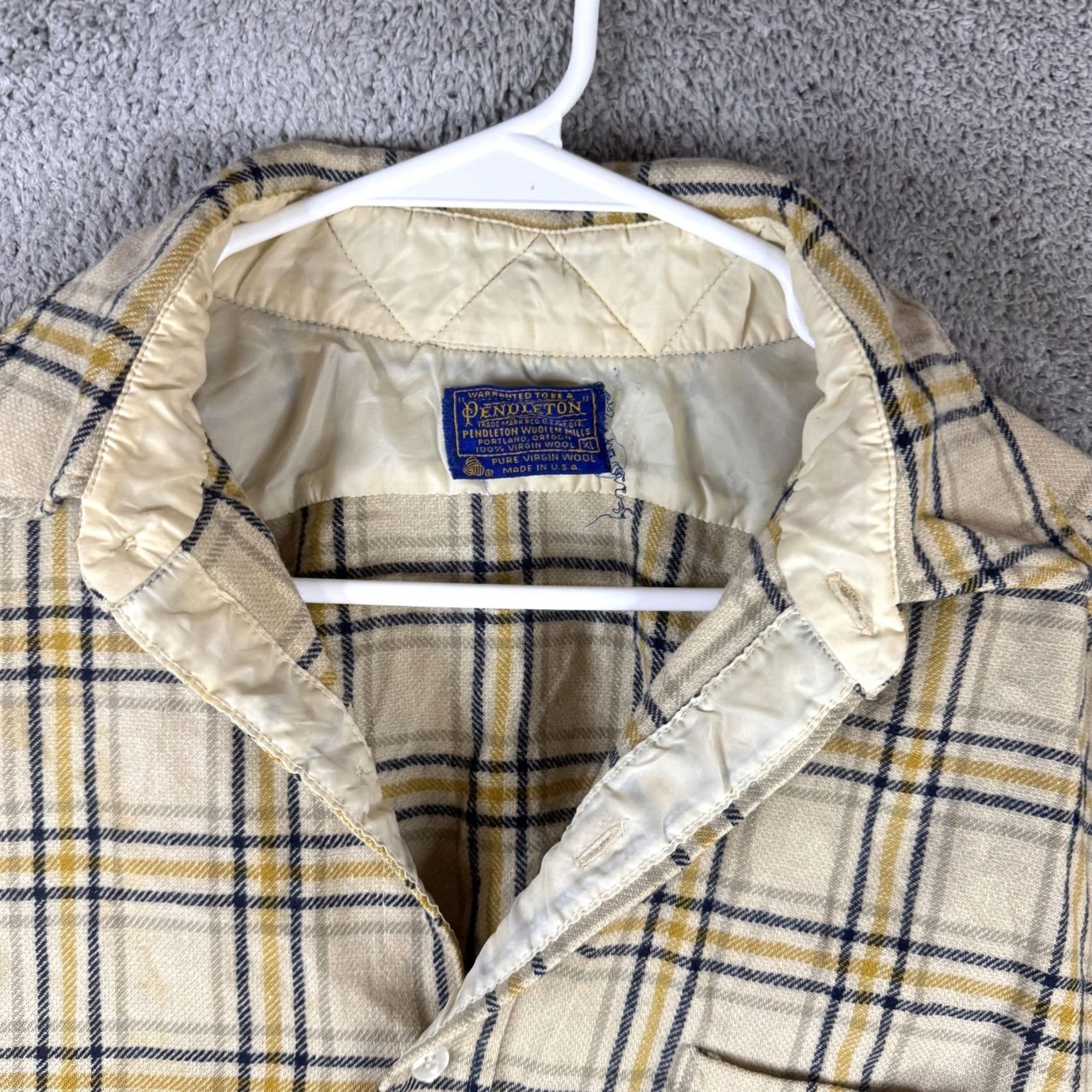 Pendleton VINTAGE Pendleton Shirt Mens XL Beige Plaid Wool Flannel Quilted Lined USA Size US XL / EU 56 / 4 - 6 Thumbnail