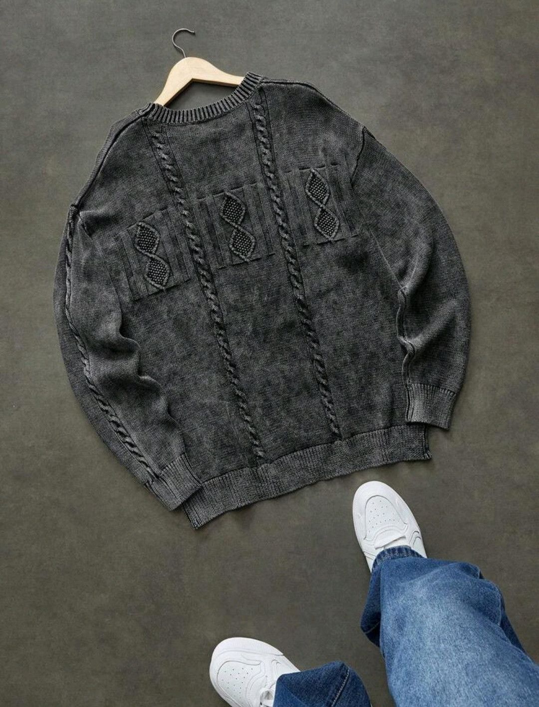Japanese Brand × Vintage Spiral Knit Bold Faded Round Neck Sweater Vintage Size US L / EU 52-54 / 3 - 2 Thumbnail