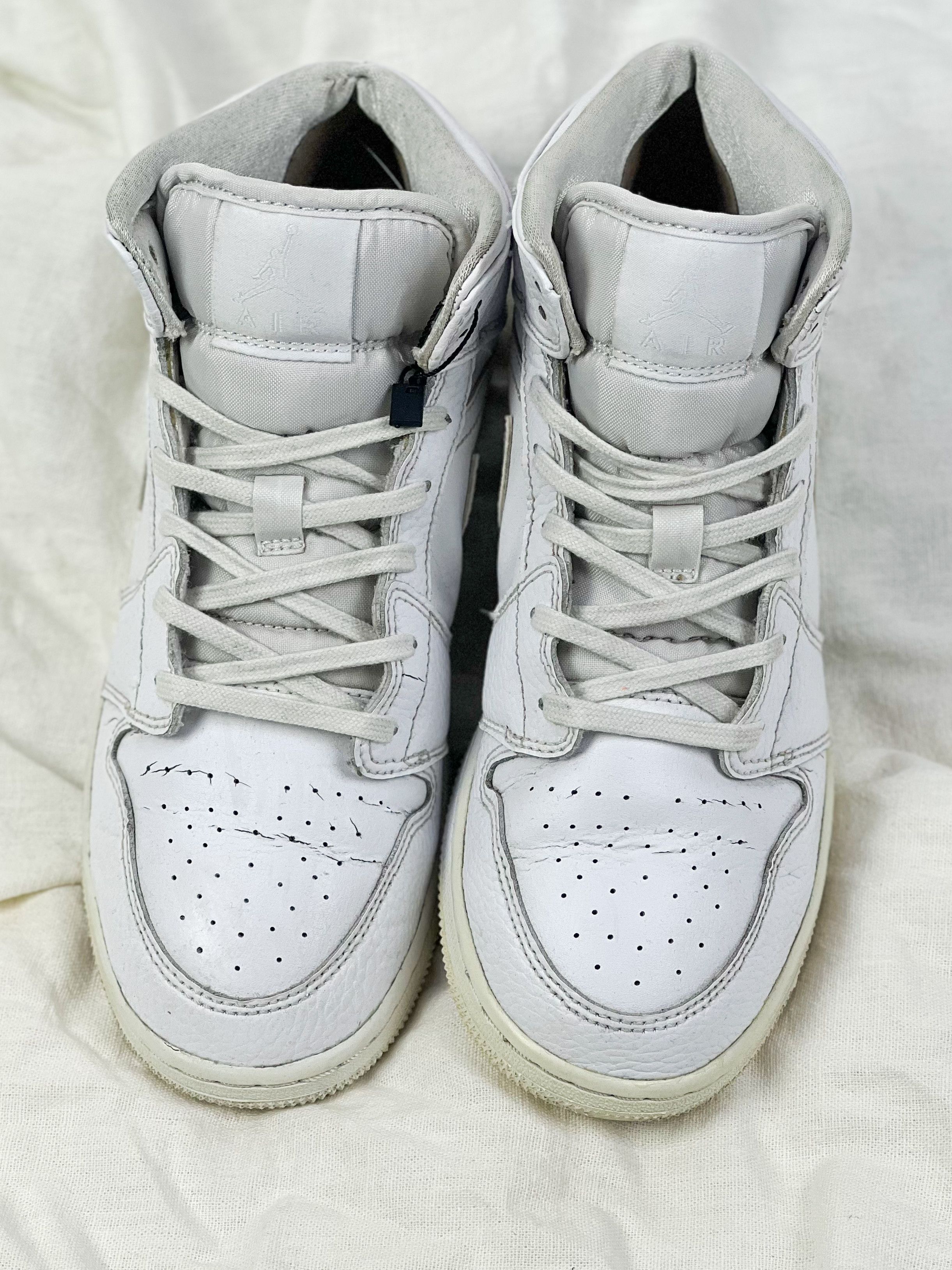 Jordan Brand Jordan 1 Retro Mid Triple White Size US 8 / IT 38 - 8 Thumbnail
