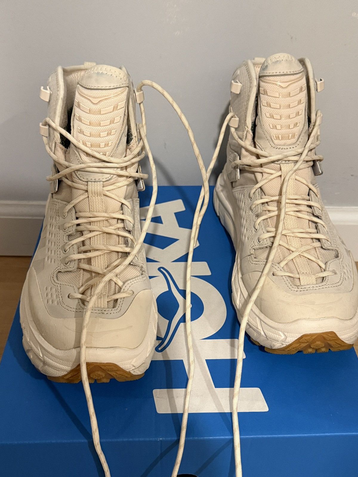 Hoka Hoka Tor Ultra Hi Eggnog Size 8M Size US 8 / EU 41 - 1 Thumbnail