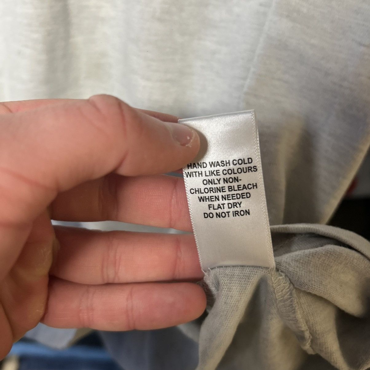 Essentials Luxury Essentials Fear Of God big logo streetwear tee Size US M / EU 48-50 / 2 - 9 Thumbnail