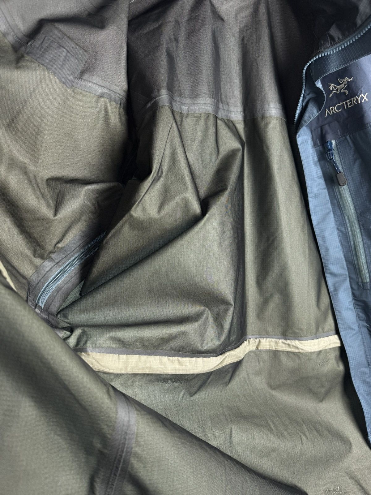Arc'teryx Vintage 1999 Arc’teryx Theta LT Gore Tex Jacket Smoke Blue Size US XL / EU 56 / 4 - 12 Thumbnail