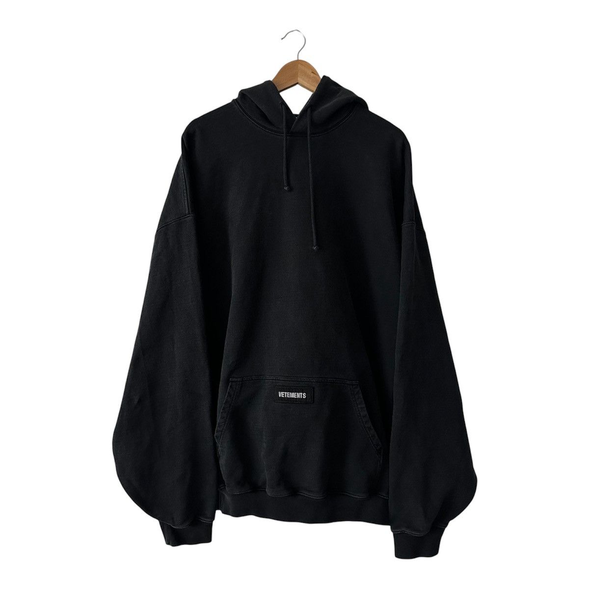 Vetements Vetements Woven Label Logo Hoodie Size US L / EU 52-54 / 3 - 1 Thumbnail