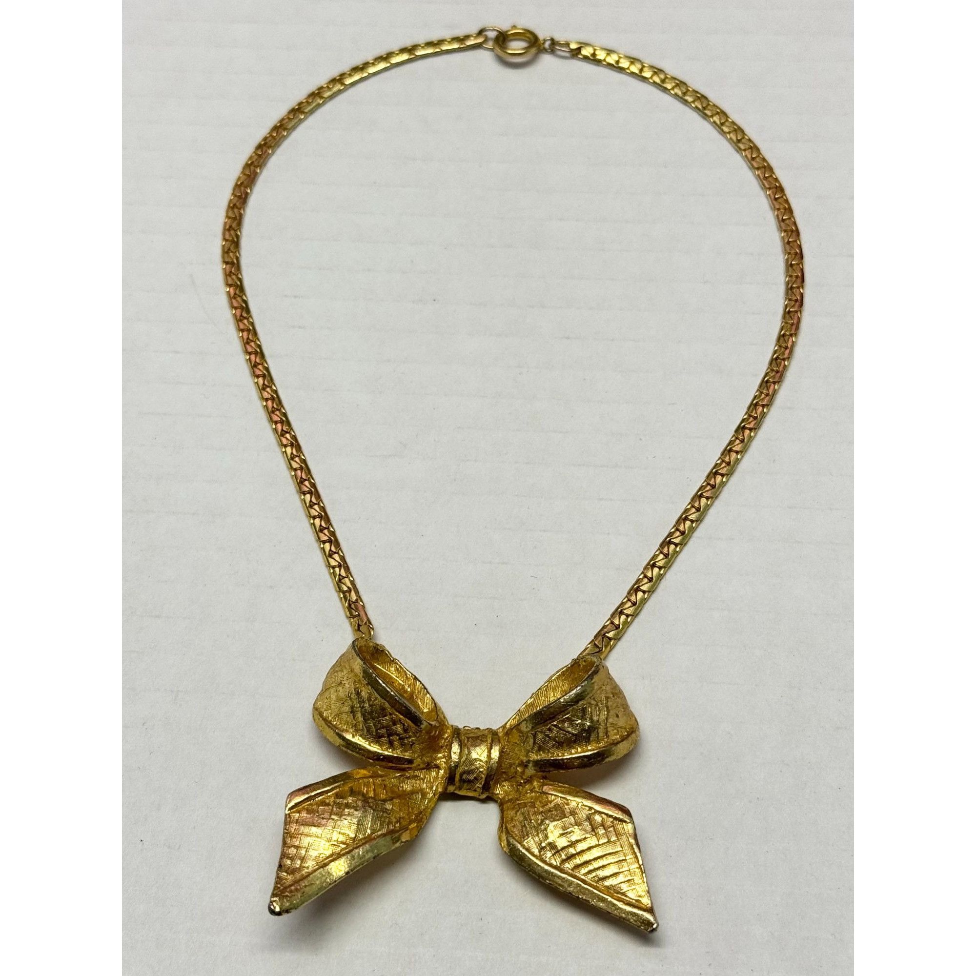 Vintage Jeanne Gold Chain Bow collar necklace