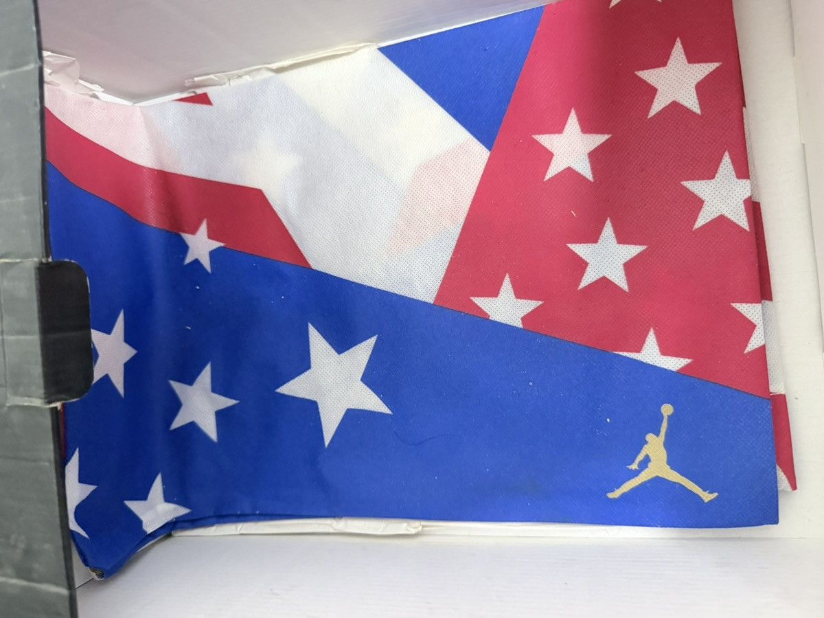 Jordan Brand Air Jordan 6 & 7 “Golden Moments Pack” GMP – Size 10.5 Size US 10.5 / EU 43-44 - 16 Thumbnail