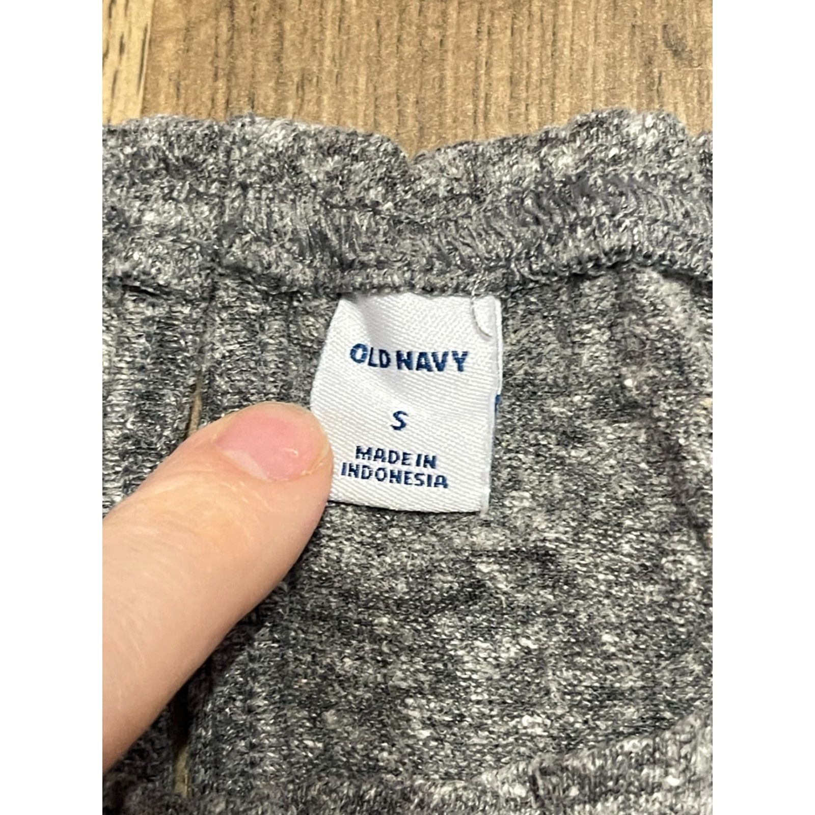 Old Navy Old Navy Romper Women's Size Small Gray Sleeveless One-Piece Casual Summer Spring Fall Modern Romper Womens Size Small Gray Sleeveless Regular Fit Size 28" / US 6 / IT 42 - 6 Thumbnail