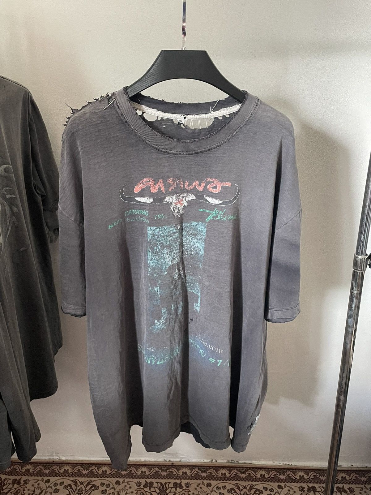 Vintage Vintage Faded Thai Graphic Distressed Tee 00s’ Size US XL / EU 56 / 4 - 1 Thumbnail