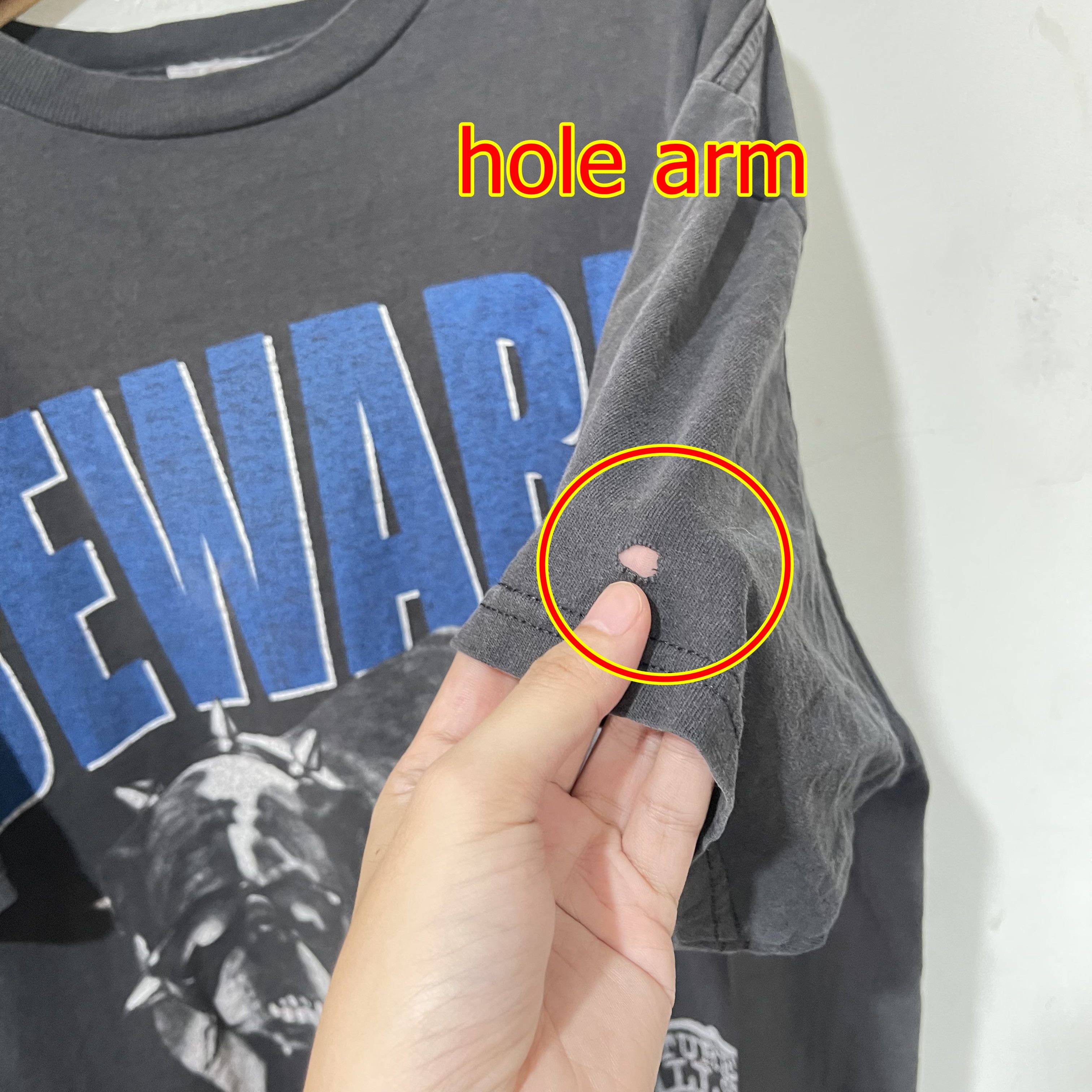 Vintage Vintage 2000s Beware Dog Pitbull T-Shirt Size US XL / EU 56 / 4 - 5 Thumbnail