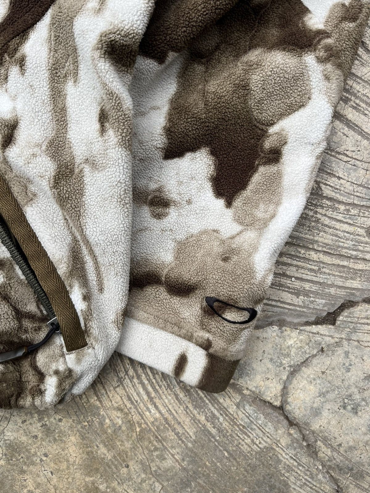 Oakley Oakley Full Zip Camo Fleece Jacket Size US XL / EU 56 / 4 - 3 Thumbnail