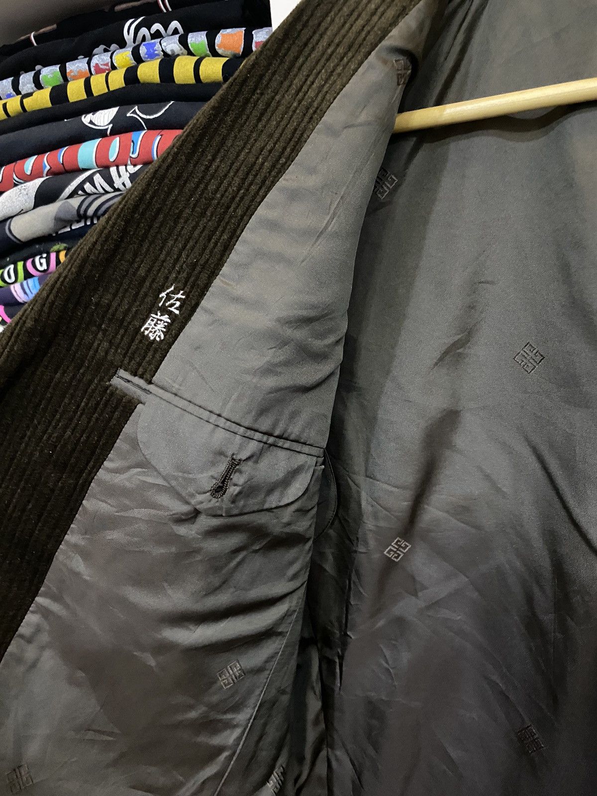 Givenchy × Vintage Vintage Givenchy Jacket Size US L / EU 52-54 / 3 - 11 Thumbnail