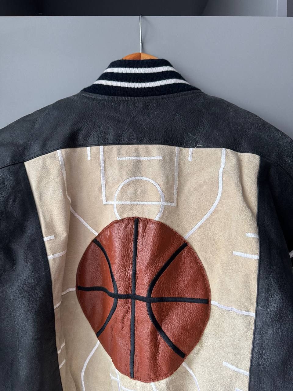 Michael Hoban Vintage Michael Hoban Basketball 80s Leather Jacket Size US L / EU 52-54 / 3 - 13 Thumbnail