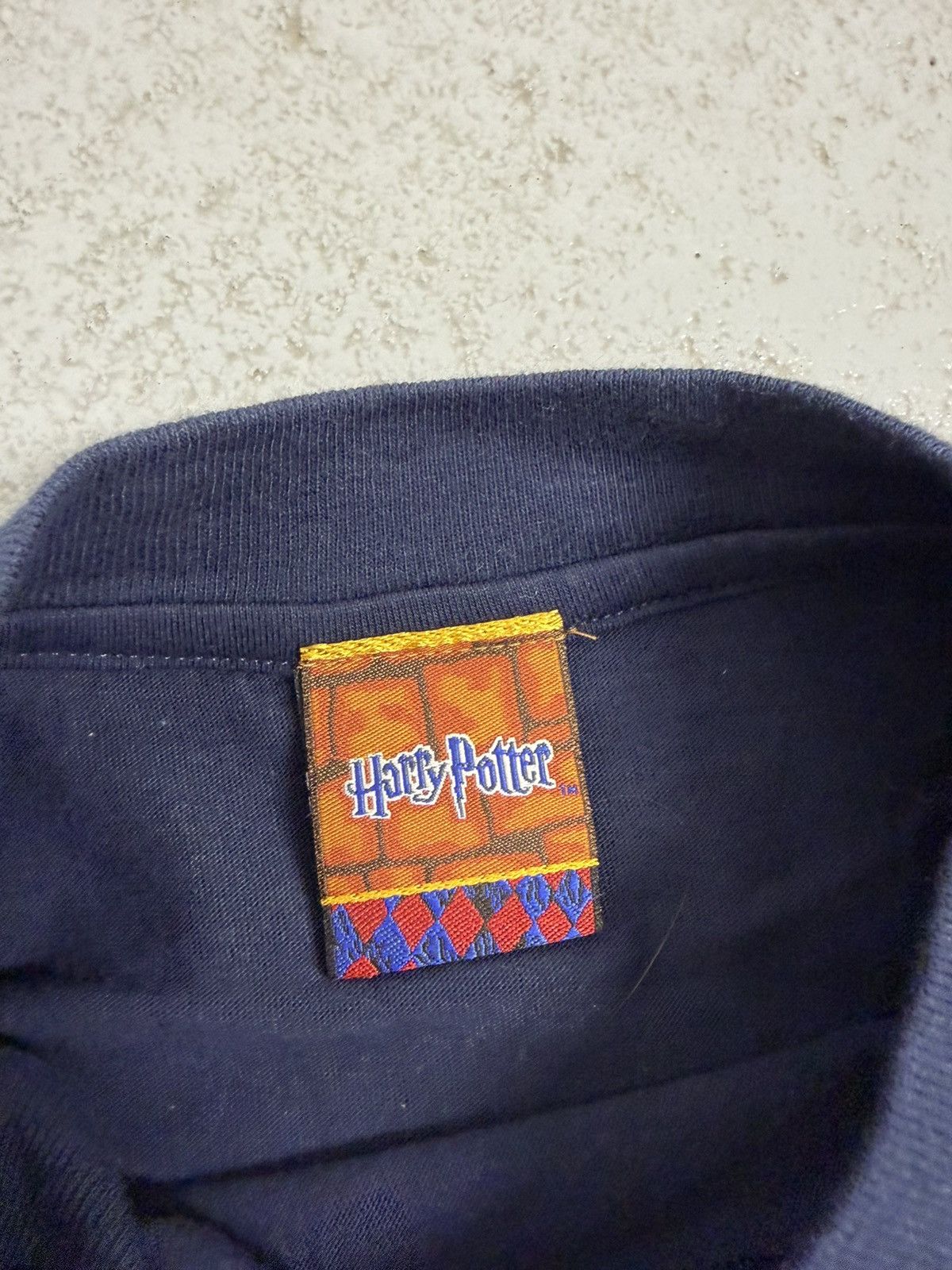 Vintage Vintage 2001 Harry Potter Owl Movie Promo Hanes T-Shirt Size US L / EU 52-54 / 3 - 7 Thumbnail