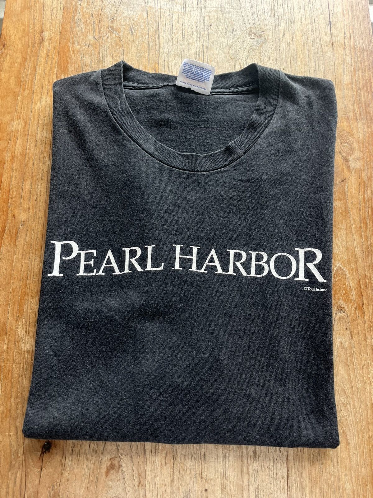 Vintage Vintage PEARL HARBOR movie Tshirt Size US XL / EU 56 / 4 - 1 Thumbnail