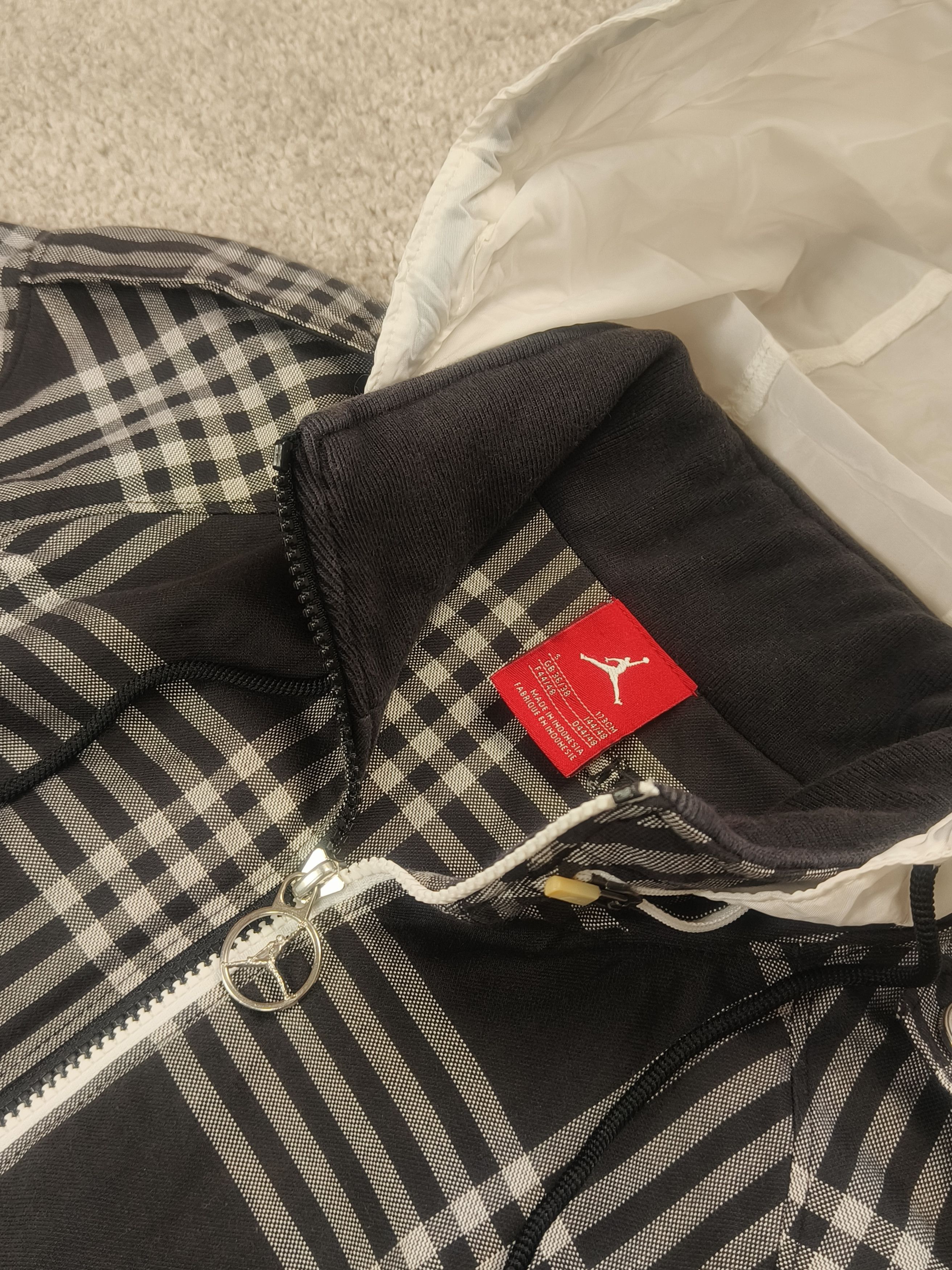 Jordan Brand Jordan Brand Plaid Check Hoodie Full Zip Streetwear Jacket Size US S / EU 44-46 / 1 - 2 Thumbnail
