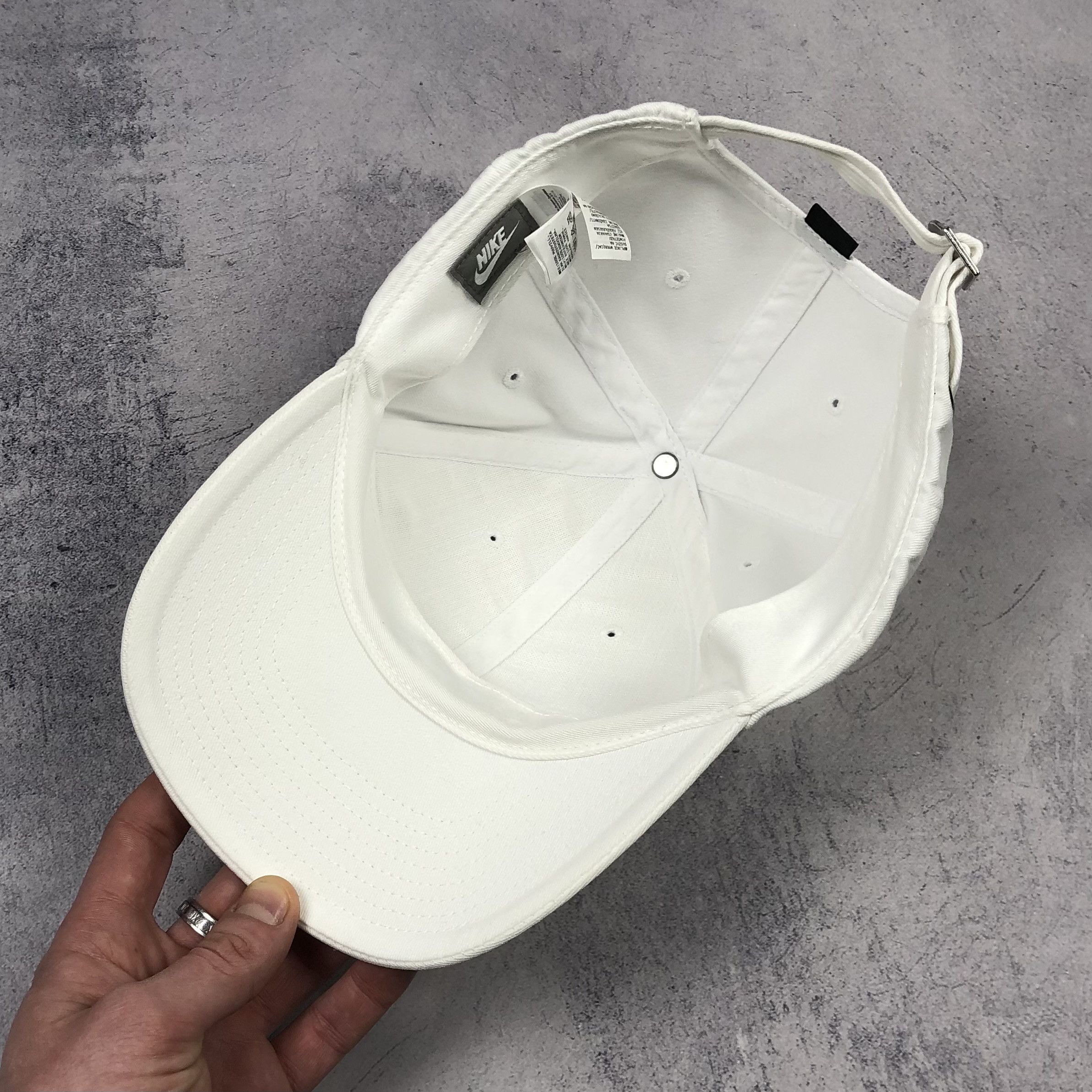 Nike Nike Y2K Swoosh Vintage Cap Size ONE SIZE - 8 Thumbnail