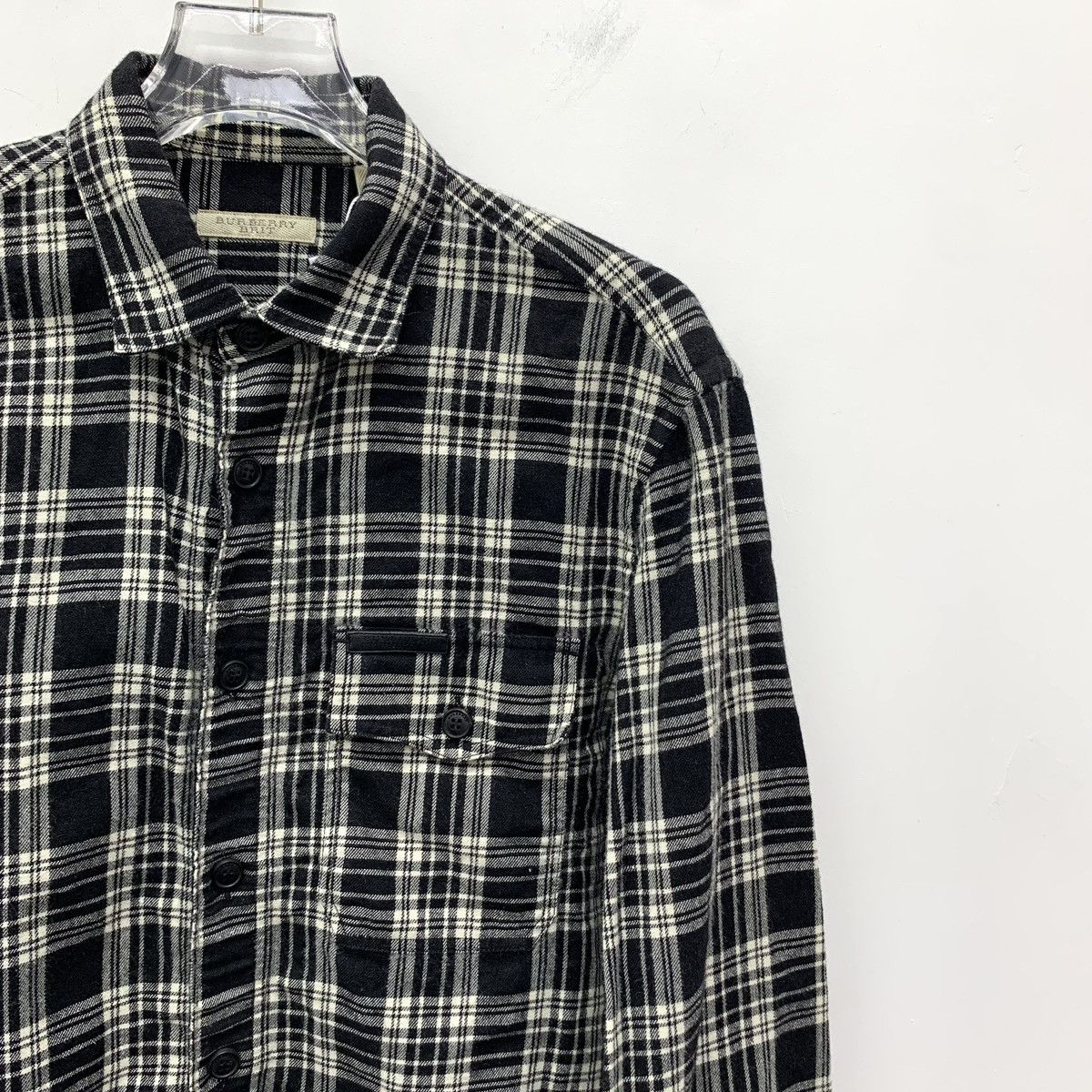 Burberry Burberry Black Check Wool Collared Long Sleeve Shirt K26WX Size US M / EU 48-50 / 2 - 3 Thumbnail