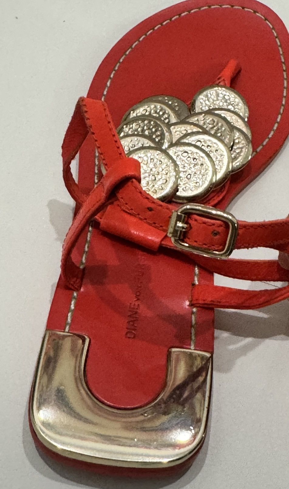 Diane von Furstenberg Diane von Furstenberg Red Leather Thong Sandals Coin Buckle Size US 5.5 / IT 35.5 - 5 Thumbnail