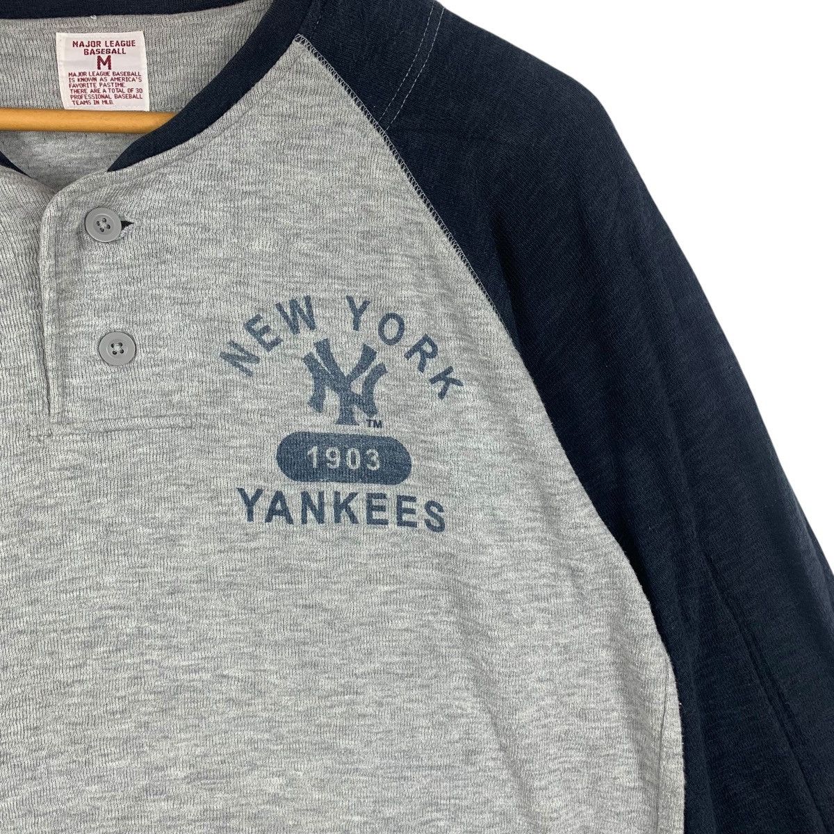 Uniqlo MLB x UNIQLO YANKEES New York Baseball Tee Shirt Top Size M / US 6-8 / IT 42-44 - 4 Thumbnail