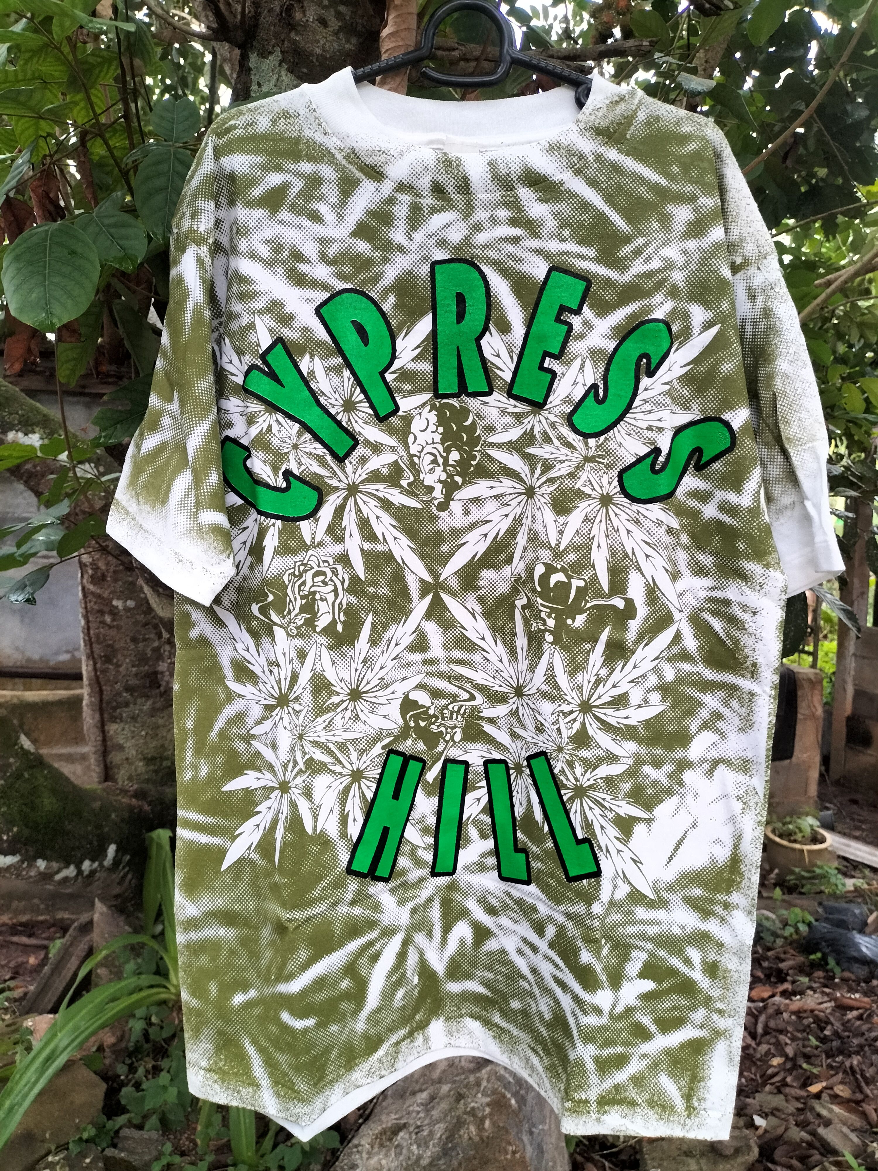 Band Tees 90s Cypress Hill Overprint marijuana Green Line Up Smokes Size US L / EU 52-54 / 3 - 1 Thumbnail