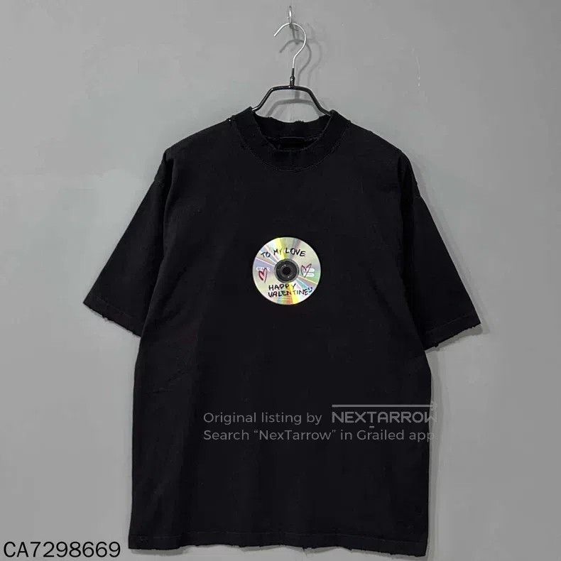 Balenciaga Balenciaga Disc印花 Logo Round Neck Short Sleeve Size US XS / EU 42 / 0 - 1 Thumbnail