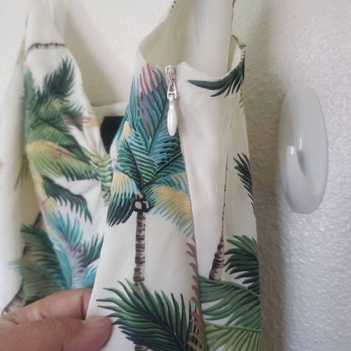 VINTAGE Le Superbe Silk Top Lined Club Tropicana Coconut Palm Trees Tank Side Zip Sz 8