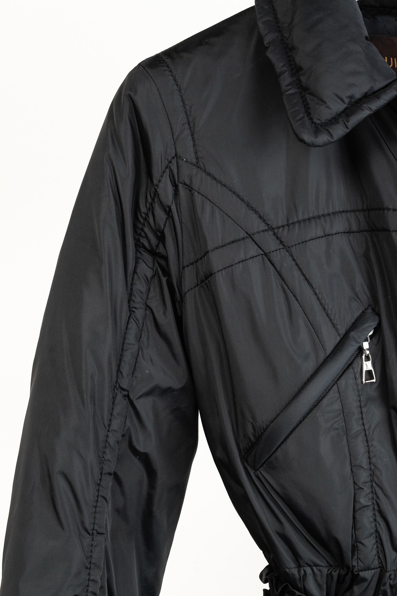 Louis Vuitton Louis Vuitton Belted Patch Goose-Feather-Fill Puffer Jacket Size S / US 4 / IT 40 - 5 Thumbnail