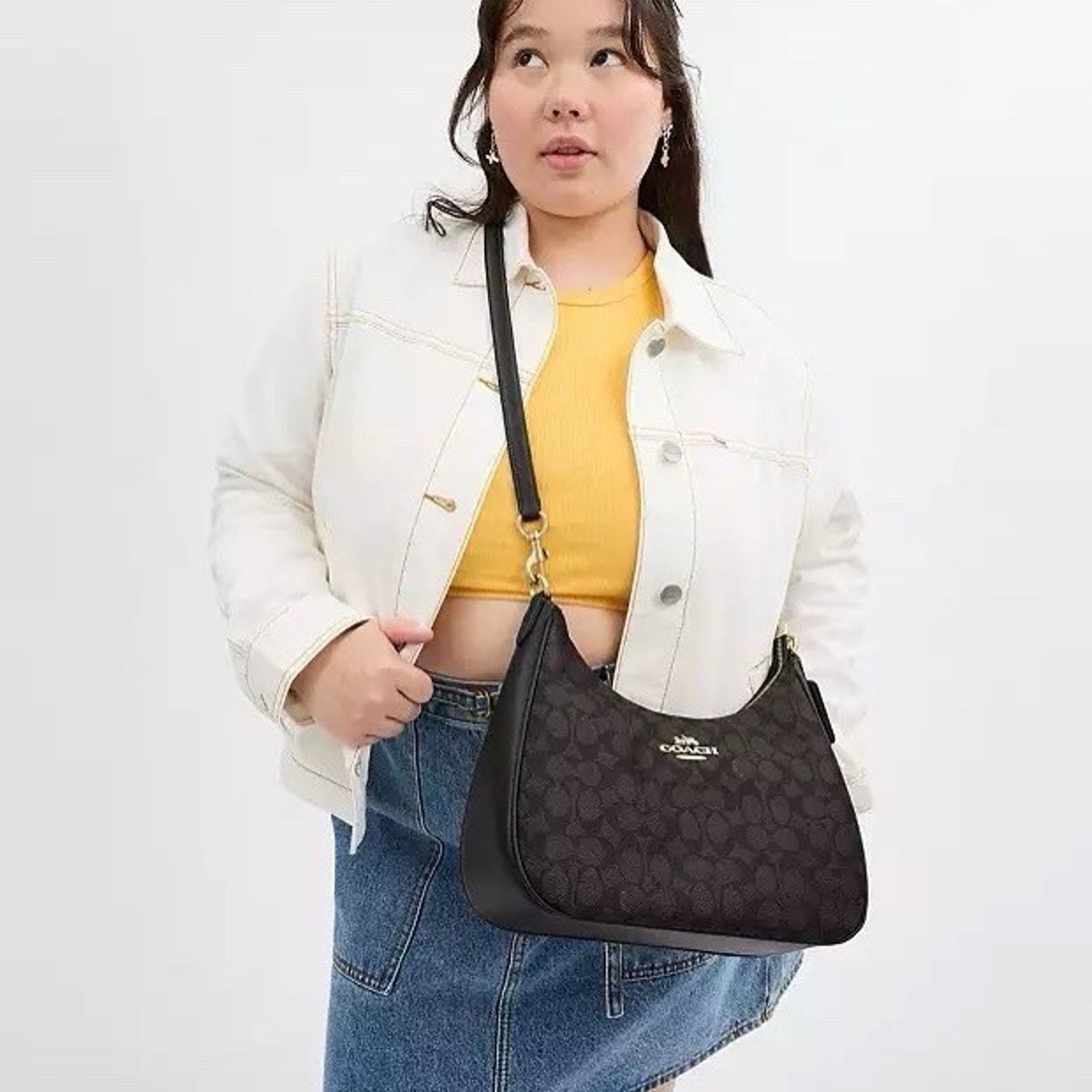 Coach NWT Coach Teri Hobo Bag Signature Canvas CV940 Black Size ONE SIZE - 8 Thumbnail