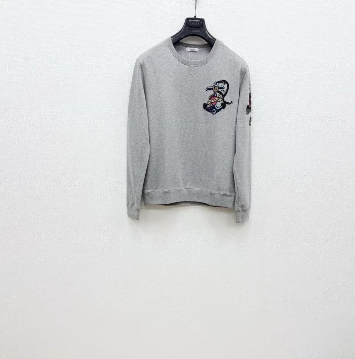 Valentino Gray Crew Neck Sweatshirt with Embroidered Design Size US S / EU 44-46 / 1 - 1 Thumbnail