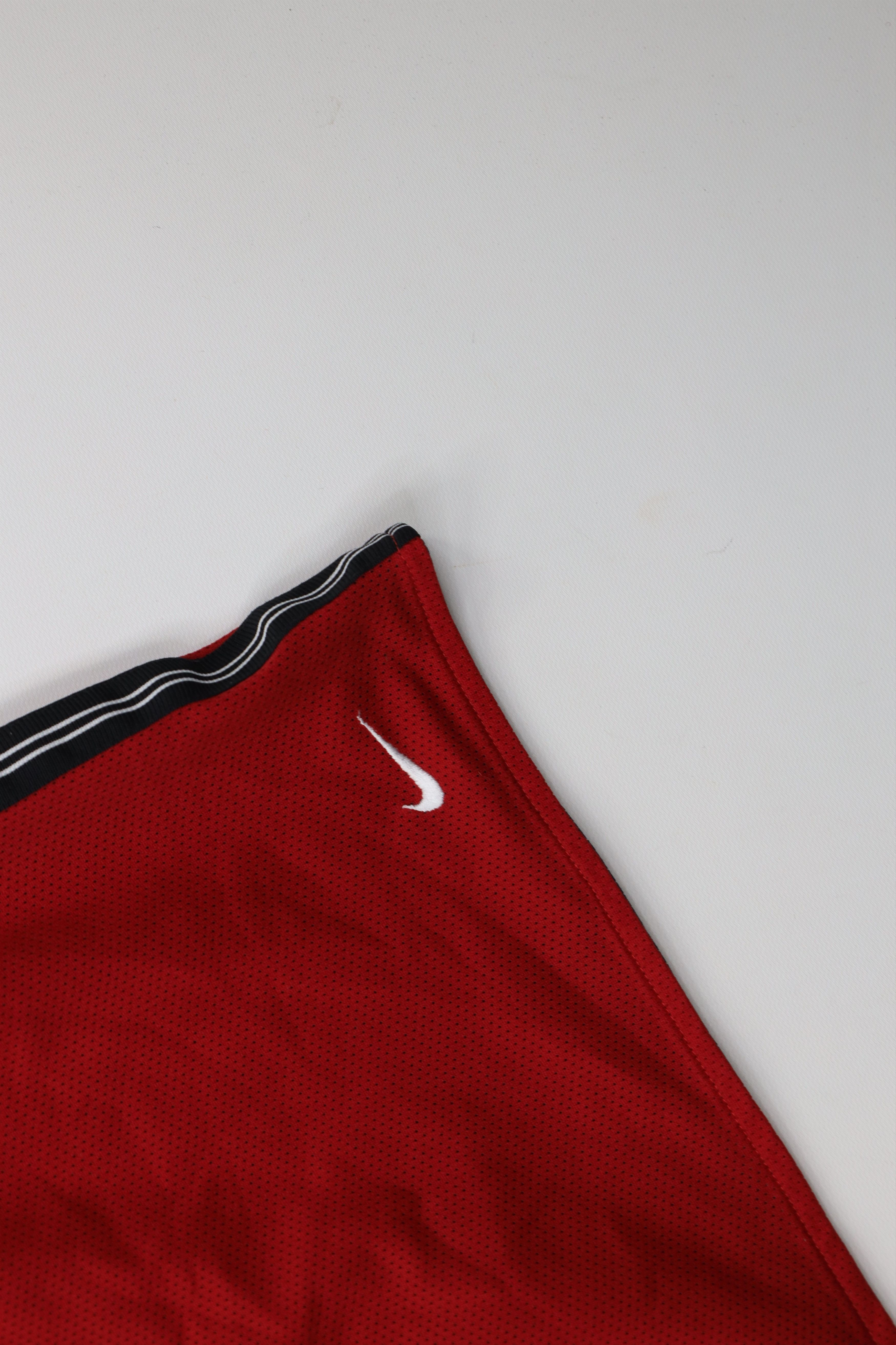 Nike Vintage Nike Reversible Jogging Soccer Shorts Mesh Red Blue Size US 36 / EU 52 - 5 Thumbnail