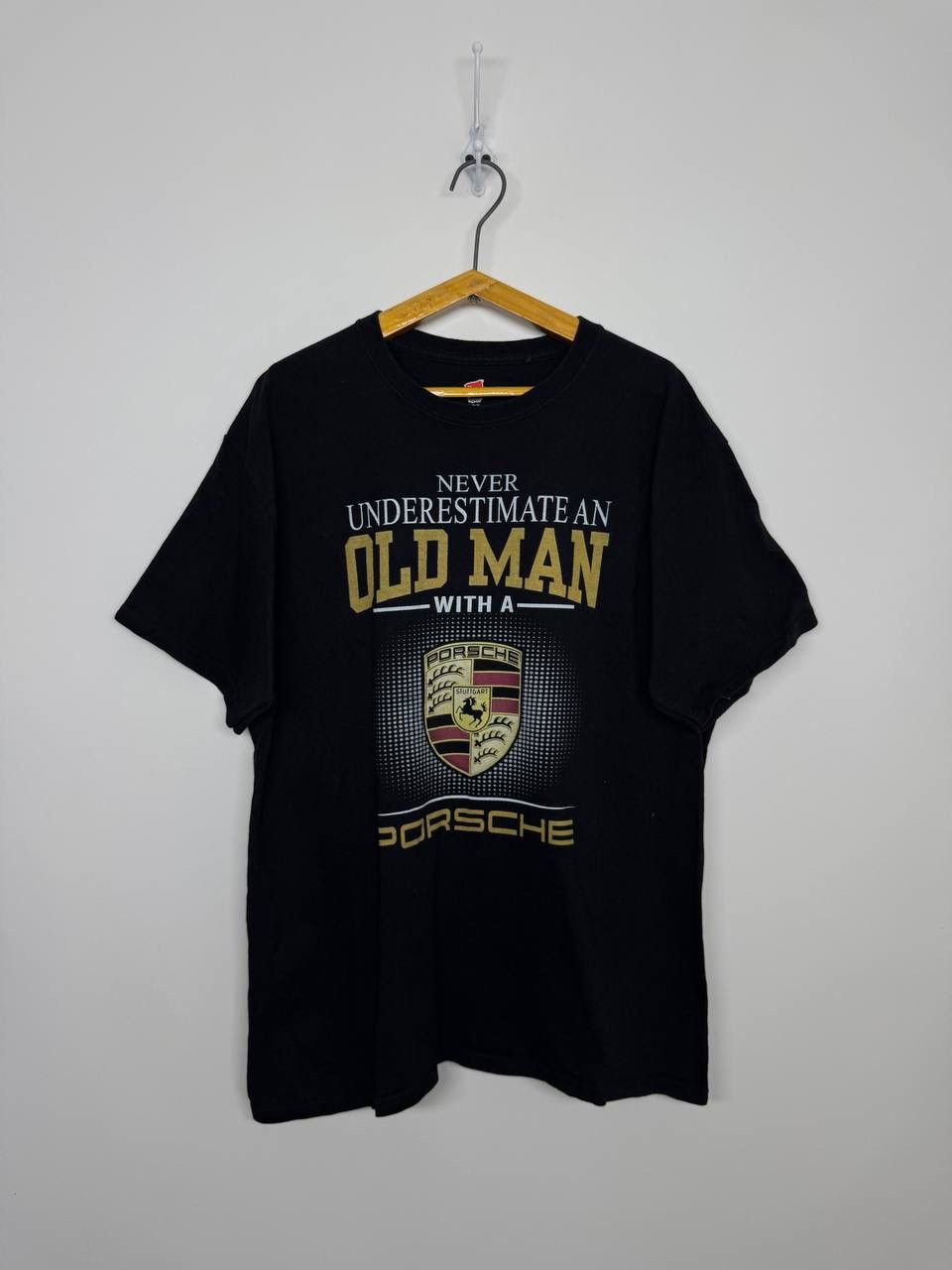 Porsche Design Vintage T-Shirt NEVER UNDERESTIMATE AN OLD MAN WITH PORSCHE Size US L / EU 52-54 / 3 - 2 Thumbnail