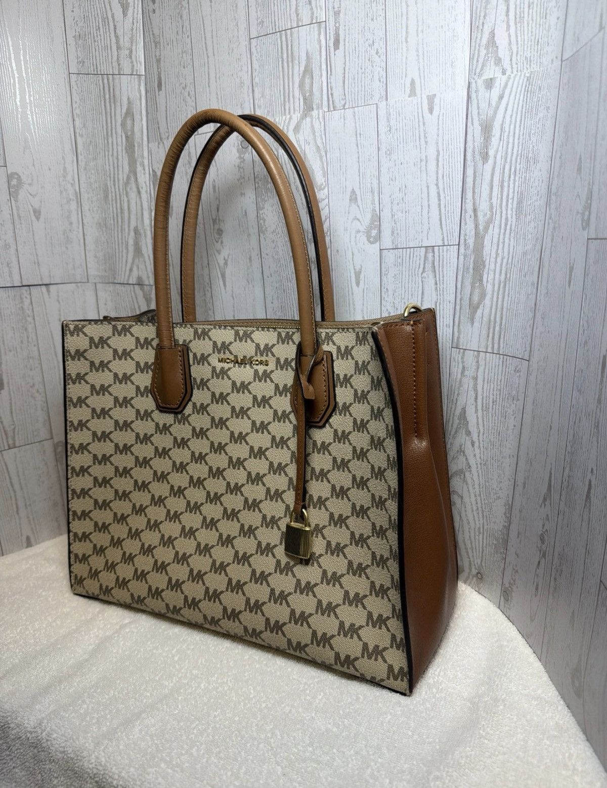 Michael Kors Michael Kors MK Signature Tote Bag –Brown Trim, Shoulder Bag Size ONE SIZE - 5 Thumbnail