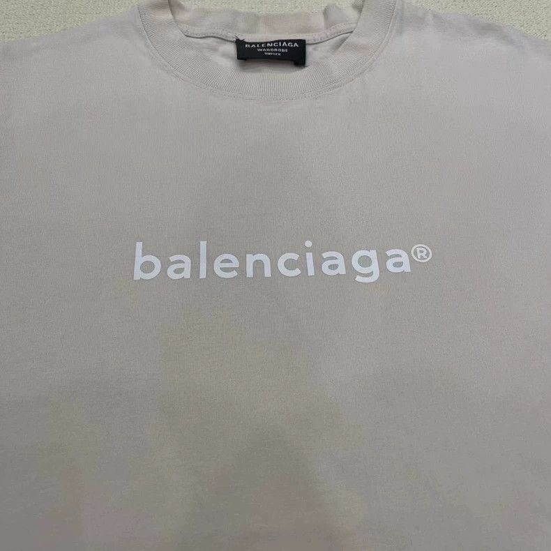 Balenciaga Balenciaga Mailbox short sleeve Size US S / EU 44-46 / 1 - 2 Thumbnail