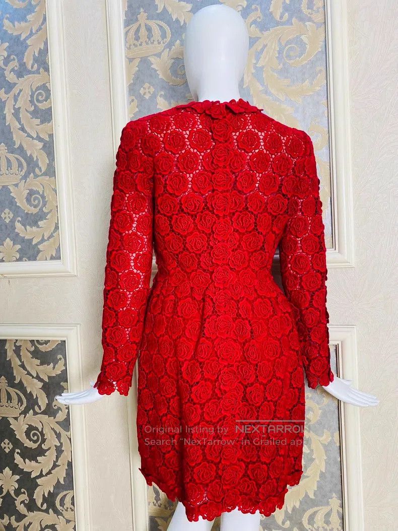 Valentino Valentino Red three-dimensional crocheted rose dress Size S / US 4 / IT 40 - 4 Thumbnail