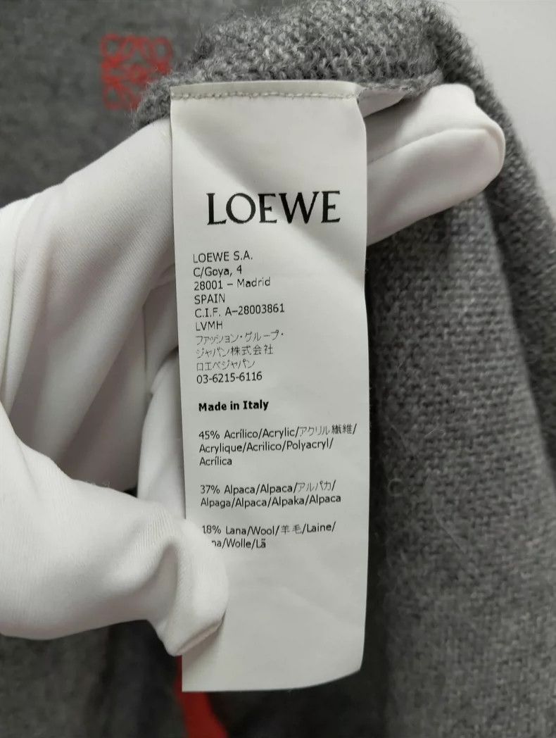 Loewe LOEWE Gray Logo embroidered small round neck wool sweater Size L / US 10 / IT 46 - 6 Thumbnail