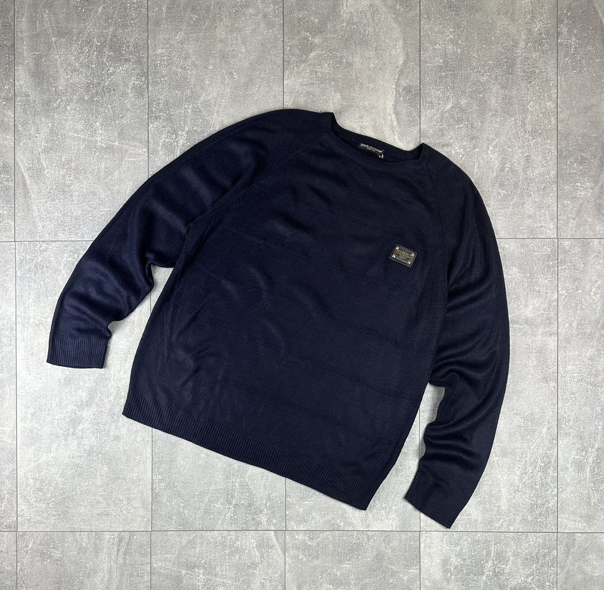 Dolce & Gabbana Dolce Gabbana Luxury Small Metal Logo Sweater Size US L / EU 52-54 / 3 - 1 Thumbnail