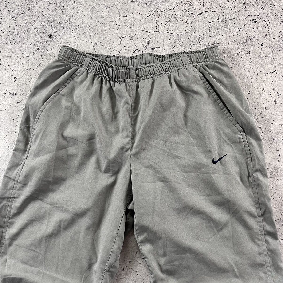 Nike × Vintage Nike Nylon Track Pants Vintage Baggy Gorpcore Y2K Drill Size US 32 / EU 48 - 2 Thumbnail