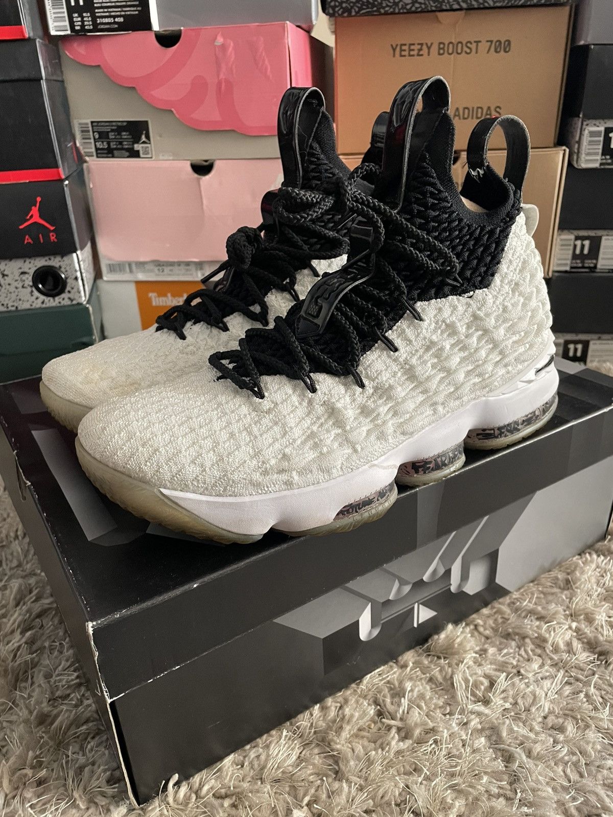 Nike Nike LeBron 15 graffiti Size US 9 / EU 42 - 1 Thumbnail