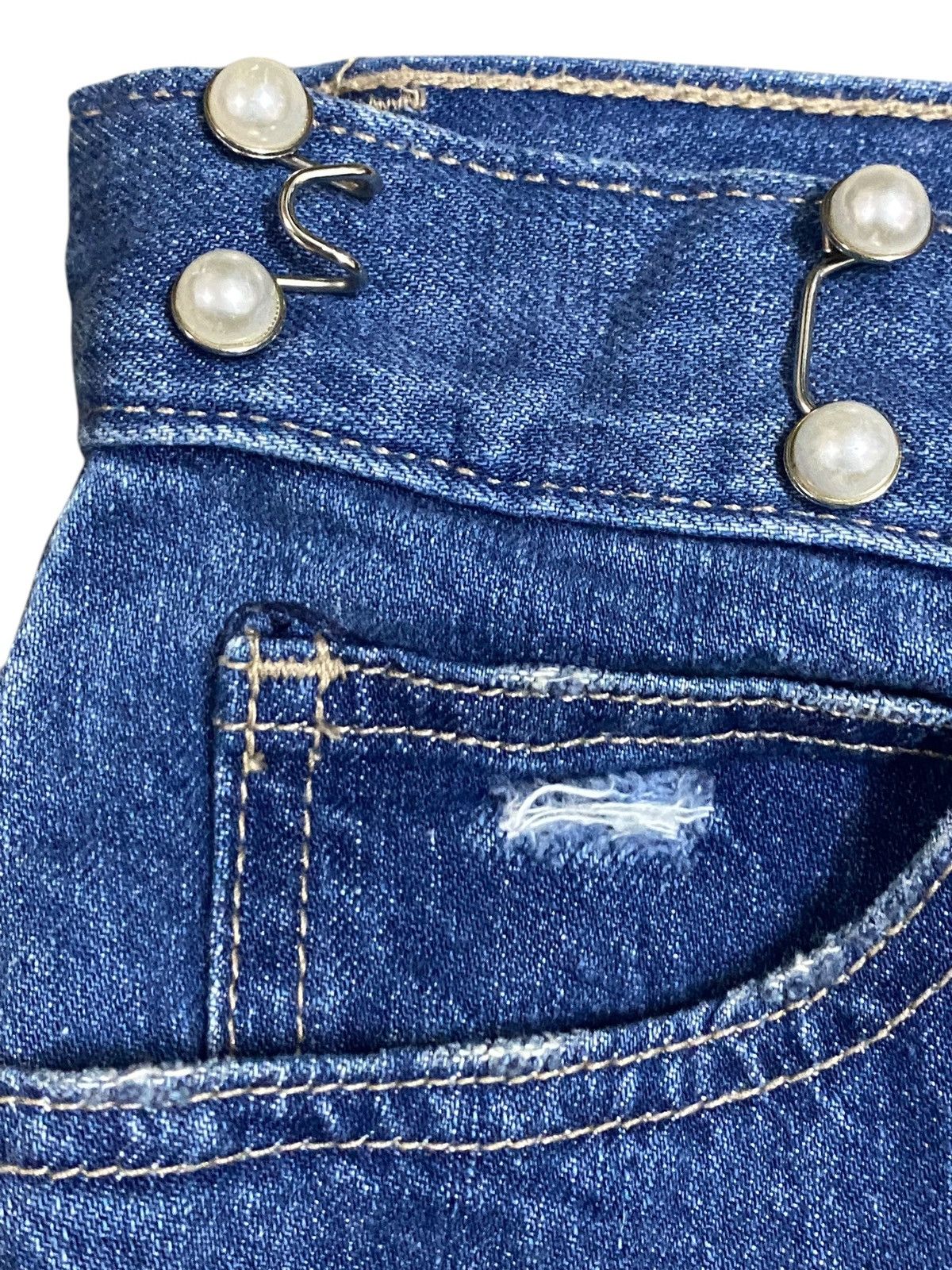 Japanese Brand Vintage Japanese Brand Distressed Baggy Soft Jeans Size US 33 - 15 Thumbnail