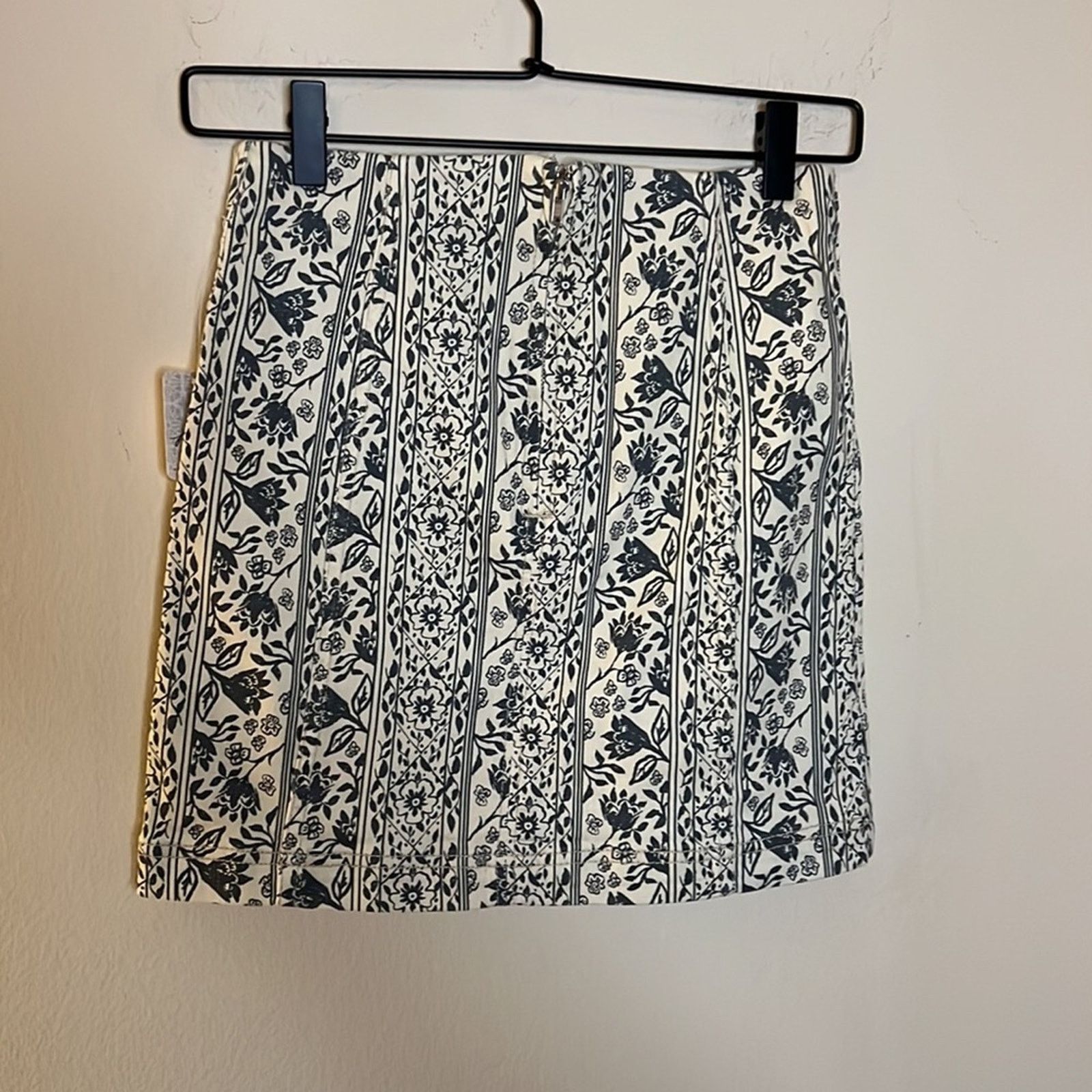 Free People Free People Modern Femme Denim Miniskirt Size 0 Size 25" / US 0 / IT 36 - 6 Thumbnail