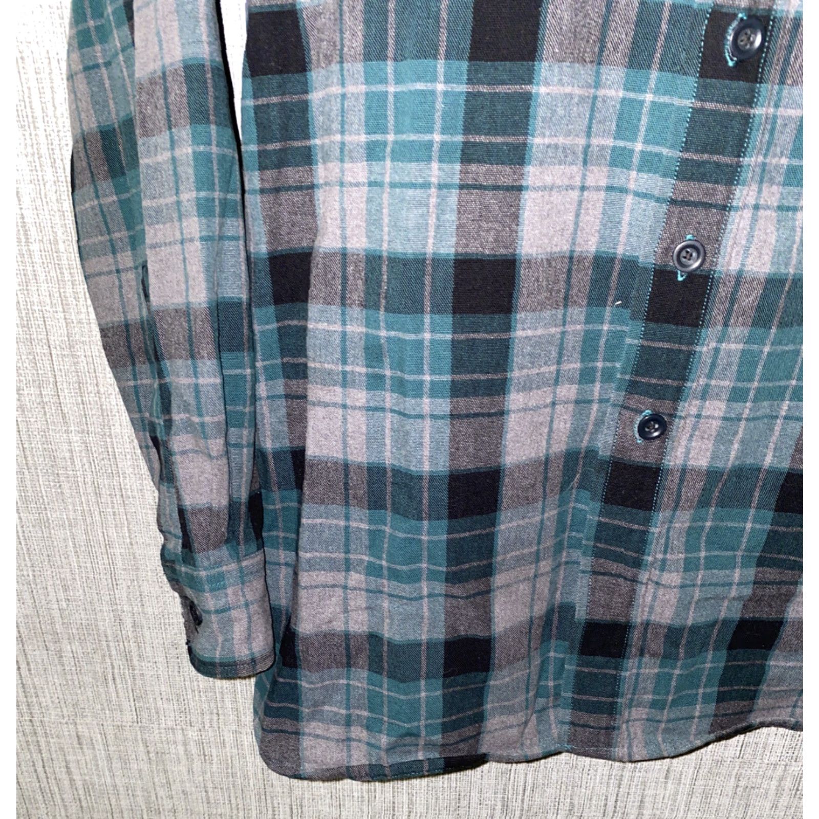Vintage LL Bean Men's Plaid Long Sleeve Shirt Size M Casual Cotton Green/Gray Button-Up Size US M / EU 48-50 / 2 - 4 Thumbnail