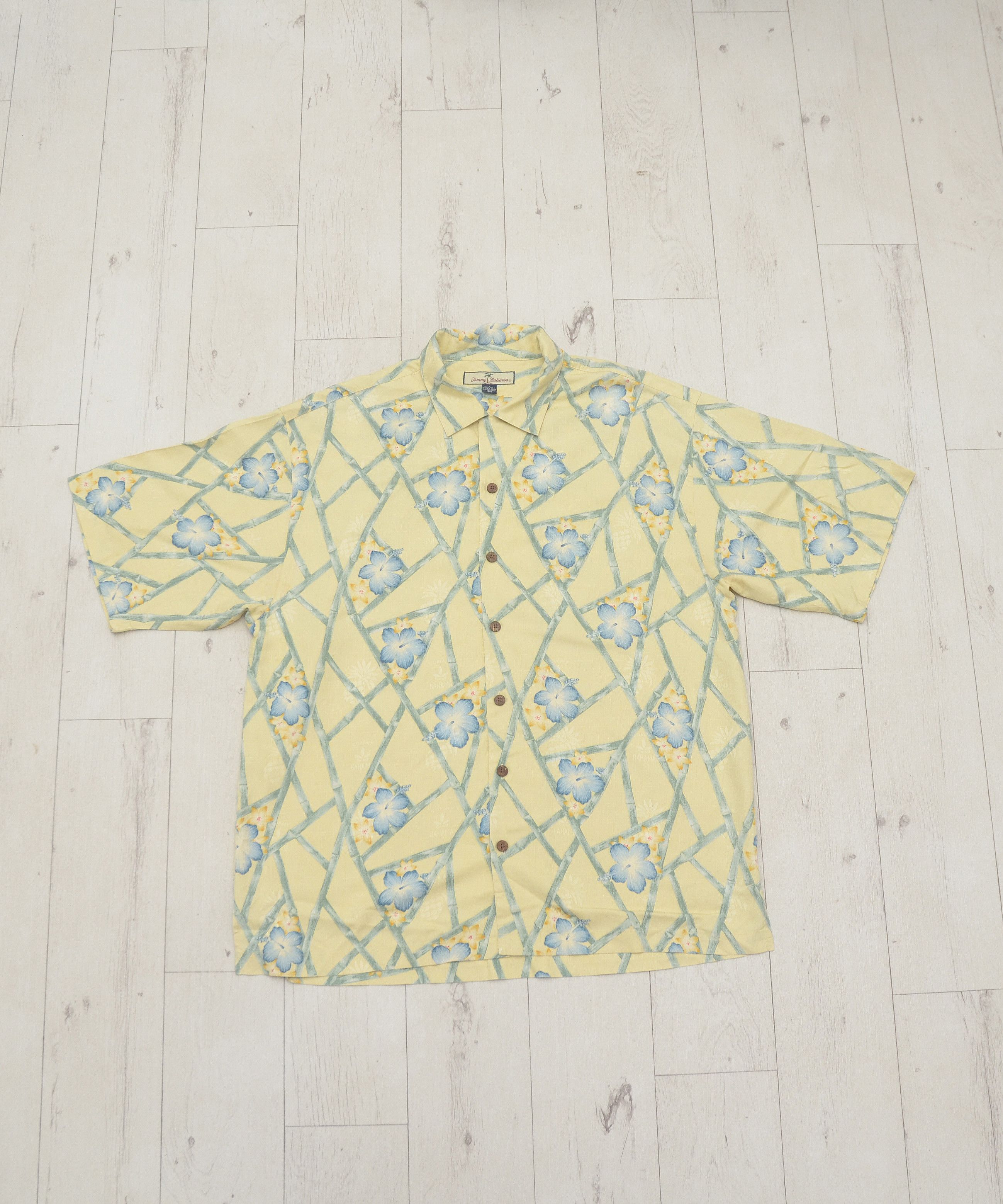 Tommy Bahama × Vintage Vintage 100% Silk Tommy Bahama Floral Hawaiian Aloha Shirt Size US L / EU 52-54 / 3 - 1 Thumbnail