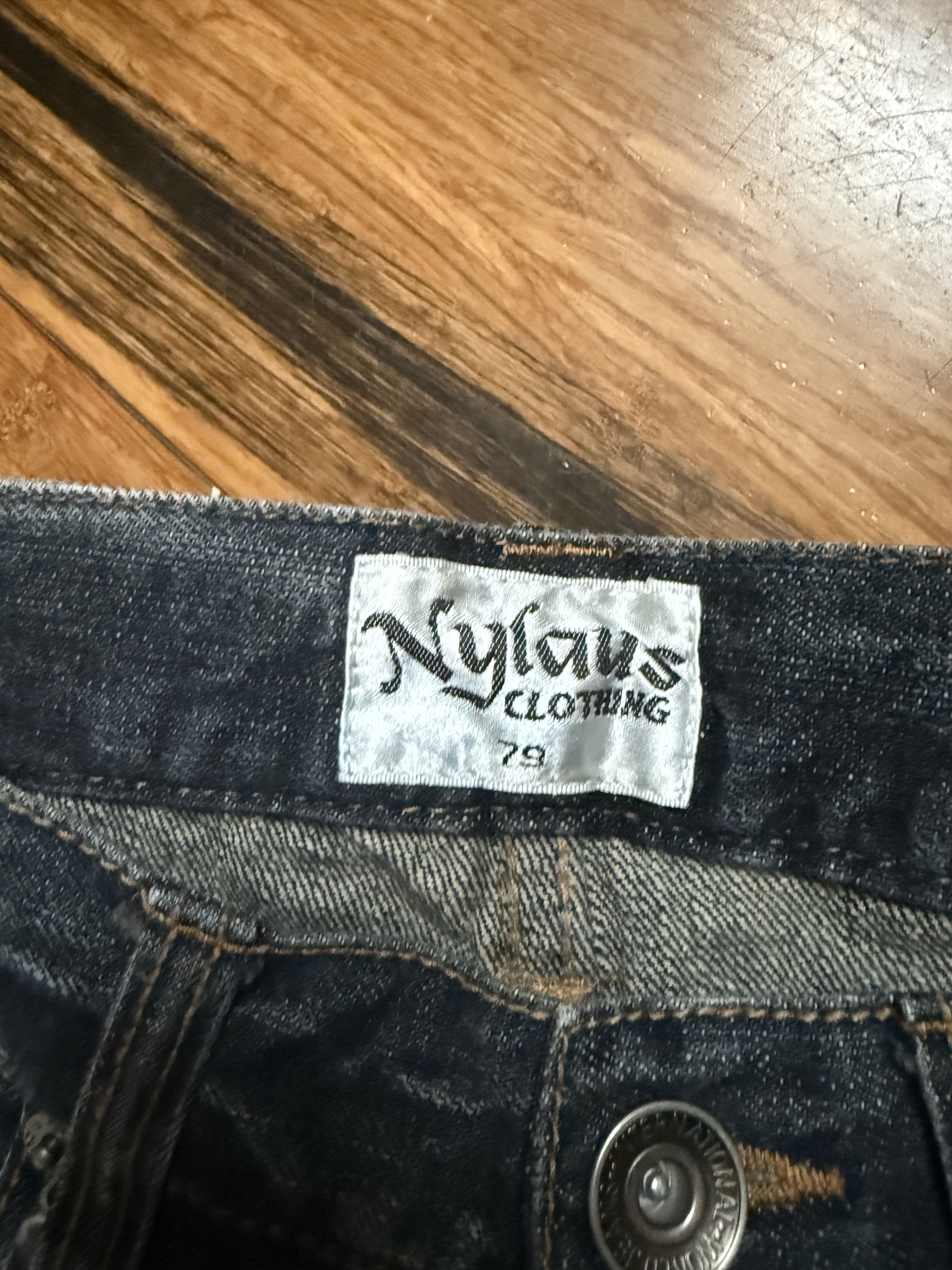 Japanese Brand VINTAGE Y2K JAPANESE PUNK DENIM SHORTS WITH BADGES Size US 30 / EU 46 - 4 Thumbnail