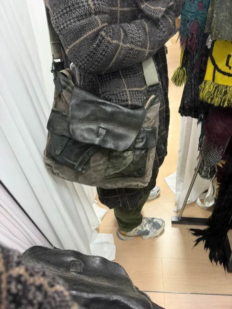 Yohji Yamamoto Vintage Yohji Yamamoto Leather Joint Shoulder Bag-2507 Size ONE SIZE - 6 Thumbnail