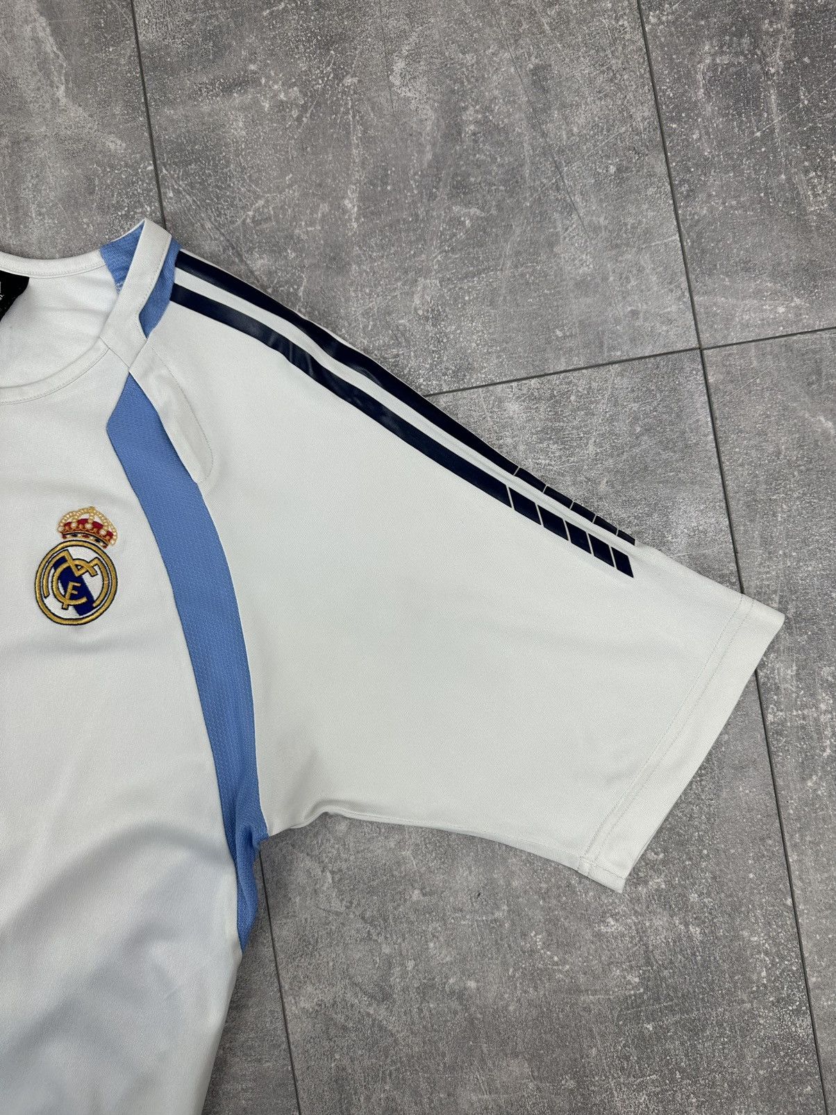 Adidas Adidas Real Madrid 2005/6 Home Training Soccer Jersey Size US S / EU 44-46 / 1 - 4 Thumbnail